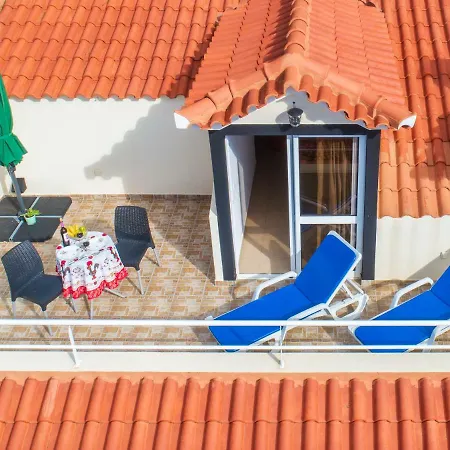 Lucy * Arco da Calheta (Madeira)