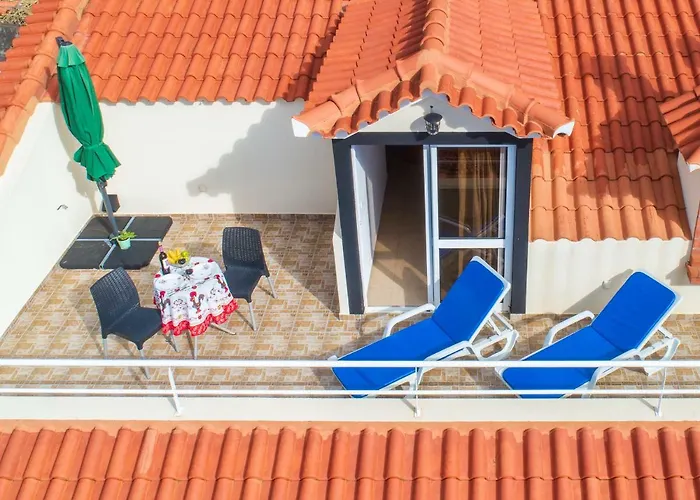 Lucy * Arco da Calheta (Madeira)